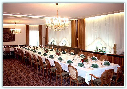 Hotel Goldinger Landstuhl Restaurang bild